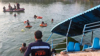 मुम्बईमा डुङ्गा दुर्घटनाः तीन नौसैनिकसहित १३ जनाको मृत्यु