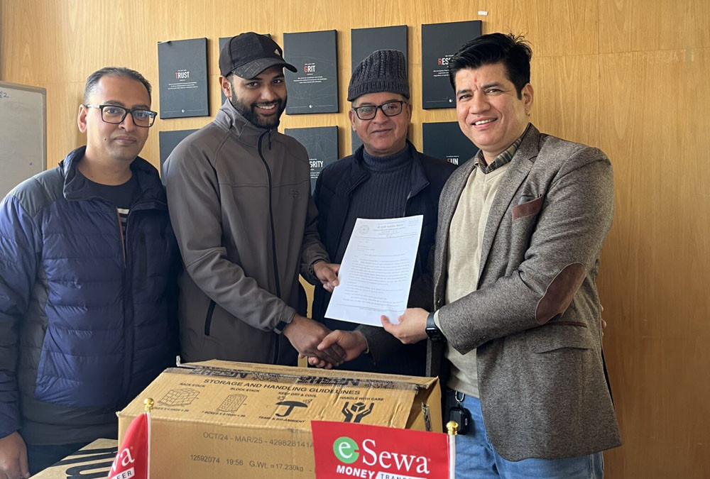 ईसेवा मनी ट्रान्सफरले विद्यालयलाई गर्‍यो सहयोग