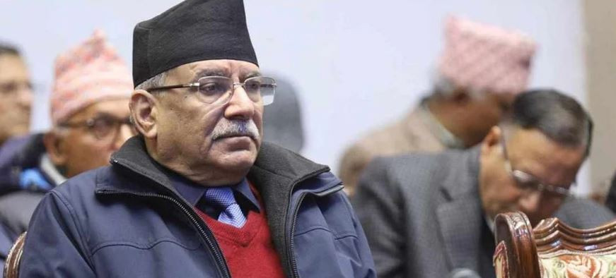 कांग्रेस, एमाले र समाजवादीबाट केही नेता माओवादीमा नव प्रवेश, प्रचण्डले गरे स्वागत