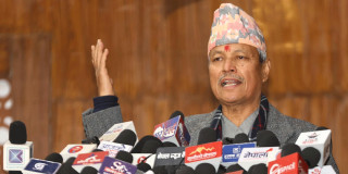 ओलीले निरंकुश ढंगले सदस्यता नै खाएपछि नयाँ विकल्पमा हिँड्न बाध्य भएँ: भीम रावल