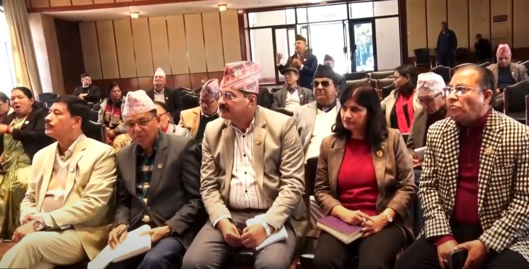 अध्यादेशको प्रतिरक्षा गर्न एमालेका सांसदलाई प्रशिक्षण