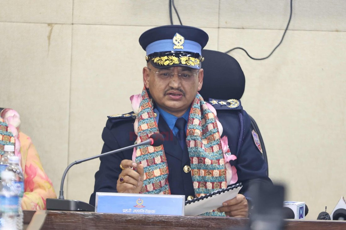 नवनियुक्त आईजीपी थापा :  प्रहरीमा सुधार आवश्यक छ,  “प्रहरीभित्र सुधार ल्याउन साइत कुरेर  बस्दिन”