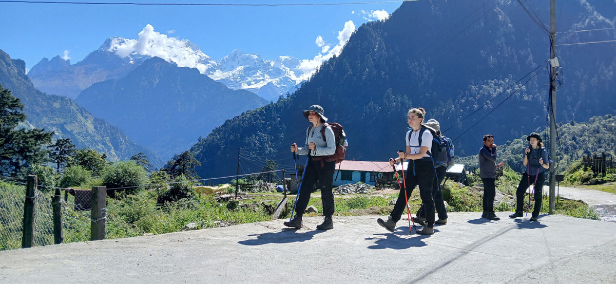 मुस्ताङमा तीन लाख ९७ हजार पर्यटक भित्रिए
