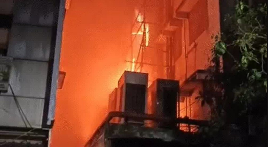 मंगलबार राति होटलमा आगलागी हुँदा १४ जनाको मृत्यु, २२ जनाको उद्धार