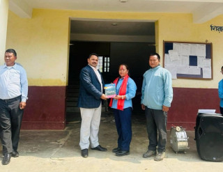 पढ्न मन लागेपछि उमेरले नछेक्ने,  ४२ वर्षकी तिलमाया कक्षा ८ मा भर्ना