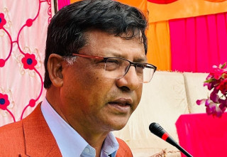 पक्राउ पुर्जी जारी भएका प्रदेश सांसद प्रधानमन्त्रीसँगै देखिएको हल्ला फैलिएपछि कार्यक्रम स्थलबाट भागे