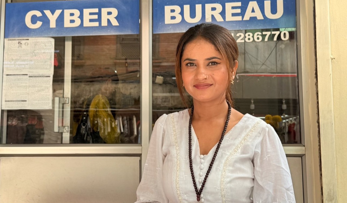 गायिका एलिना चौहानलाई गालीगलौज गरेको आरोपमा एक जना पक्राउ