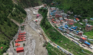 यस्तो छ बाढीले क्षतिग्रस्त रसुवाको टिमुरे भन्सार क्षेत्रको अवस्था (तस्वीरहरू)