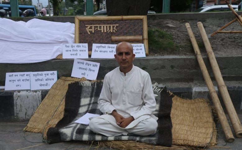 अस्पतालबाट ‘डिस्चार्ज’ नहुँदै आफूखुसी माइतीघर पुगे मेयर भट्टराई