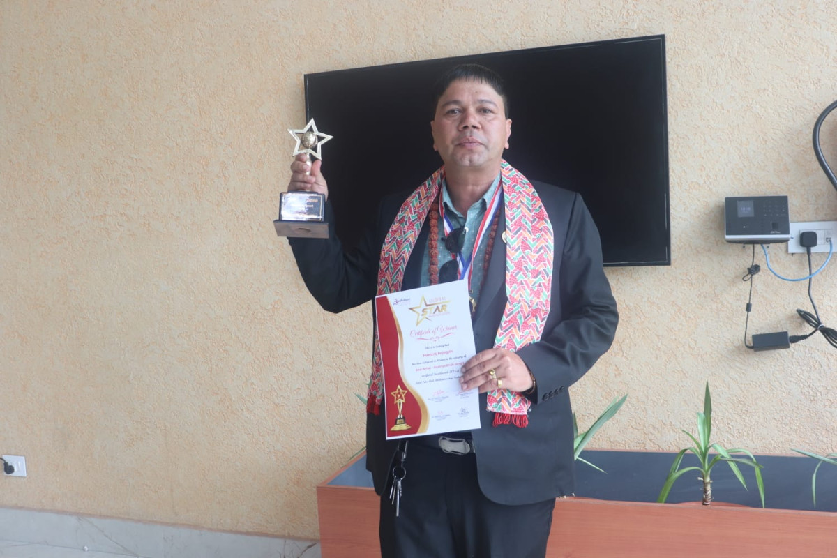 पत्रकार नवराज बजगाईलाई उत्कृष्ट शव्द रचना अवार्ड