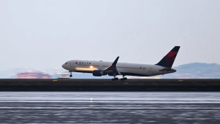 जहाज ल्याण्ड गर्नेबित्तिकै ककपिटबाटै पाइलट पक्राउ