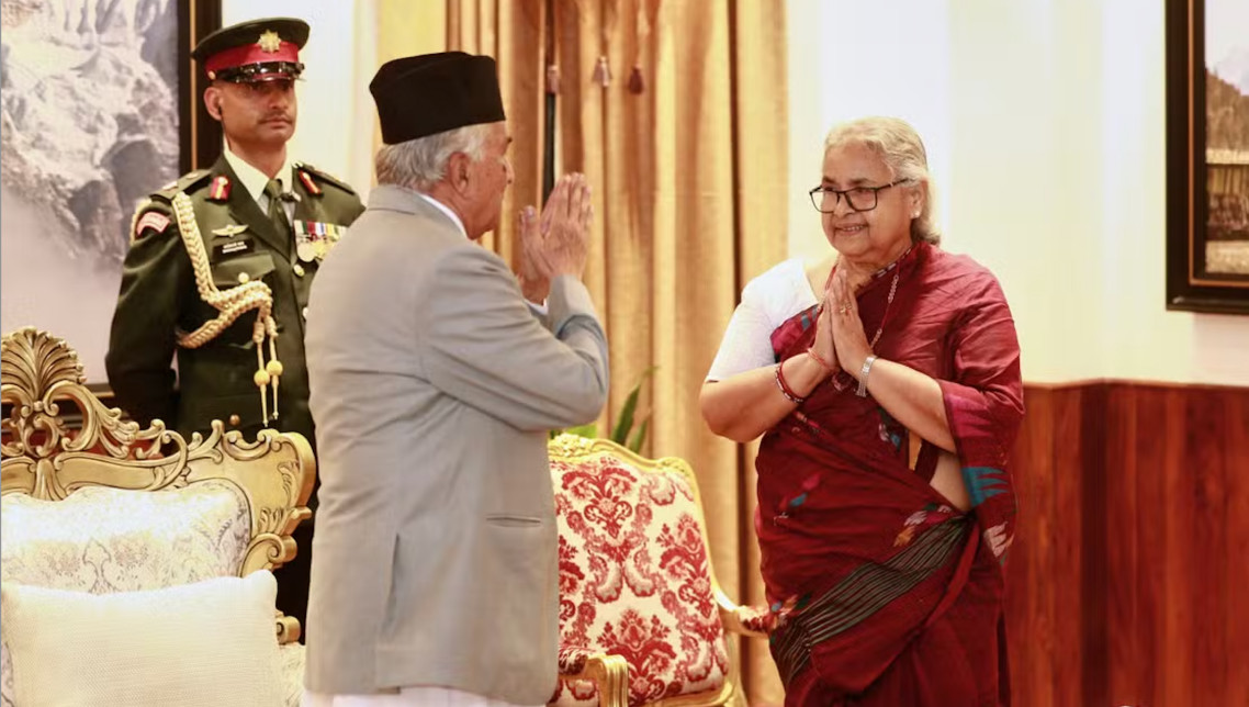 राष्ट्रपति भेट्न शीतल निवास जाँदै प्रधानमन्त्री