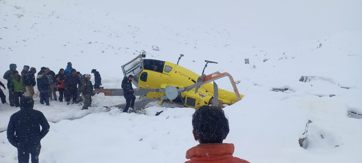 सोलुखुम्बुमा हेलिकप्टर दुर्घटना, पाइलटको सकुशल उद्धार