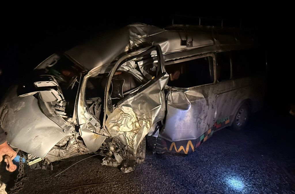 रुपन्देहीमा ईभी गाडी दुर्घटना ३ जनाको मृत्यु, ४ जना गम्भीर घाइते