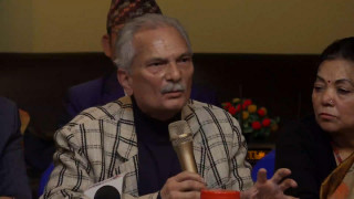 वर्तमान सरकारमार्फत नै निर्वाचन गराउनुको विकल्प छैनः डा. बाबुराम भट्टराई