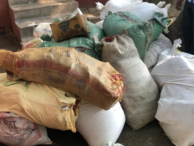 रुपन्देहीमा झण्डै २३ लाख बराबारको अवैध सामान बरामद