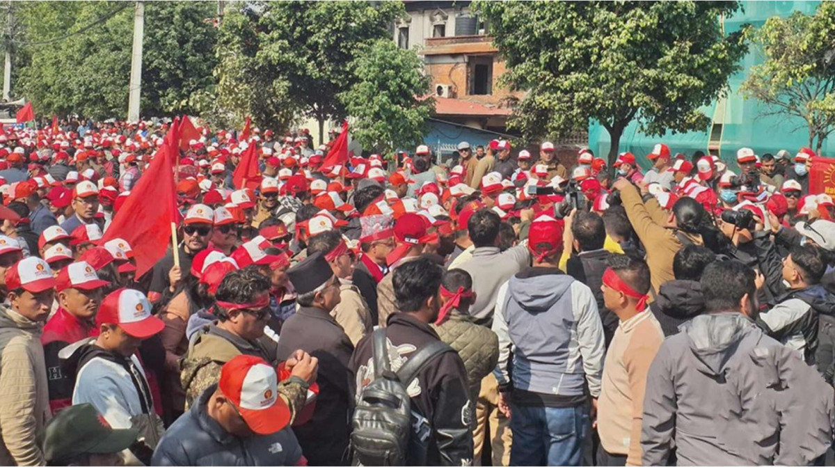 भोलेन्टियर फोर्स घोषणा गर्ने तयारीमा बबरमहलमा जम्मा भए एमाले युवा