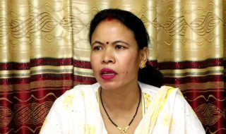 आफ्नै गाउँमा कुटिइन् पूर्वसांसद गंगा थारु
