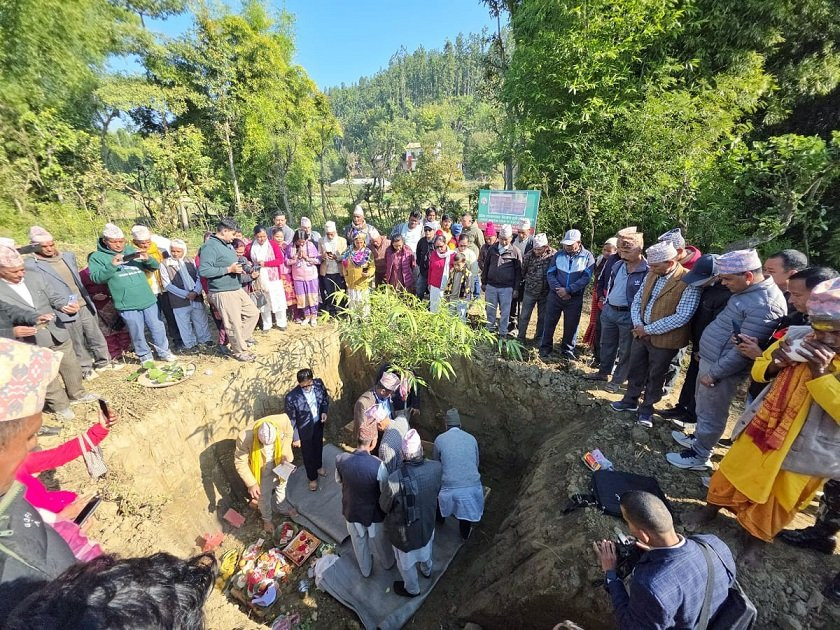 सुर्खेतमा साढे दुई करोडको लागतमा मानव सेवा आश्रमको भवन बन्दै