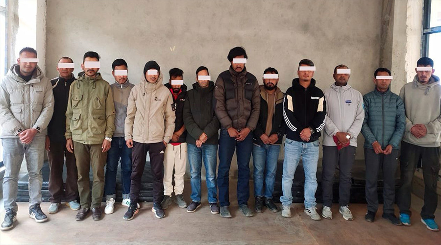 वैदेशिक रोजगार विभागबाट विचौलियाको काम गर्ने १३ जना पक्राउ