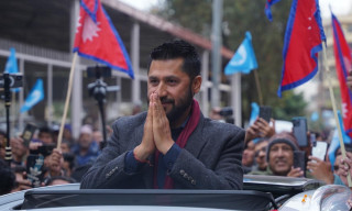 रवि लामिछानेलाई बाजागाजासहित पार्टी कार्यालयमा स्वागत