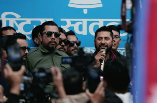 रविको उपस्थितिमा रास्वपा बैठक जारी