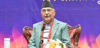 एमाले-कांग्रेस बाहेक अरूले सरकार बनाउन सक्दैनन् : केपी ओली