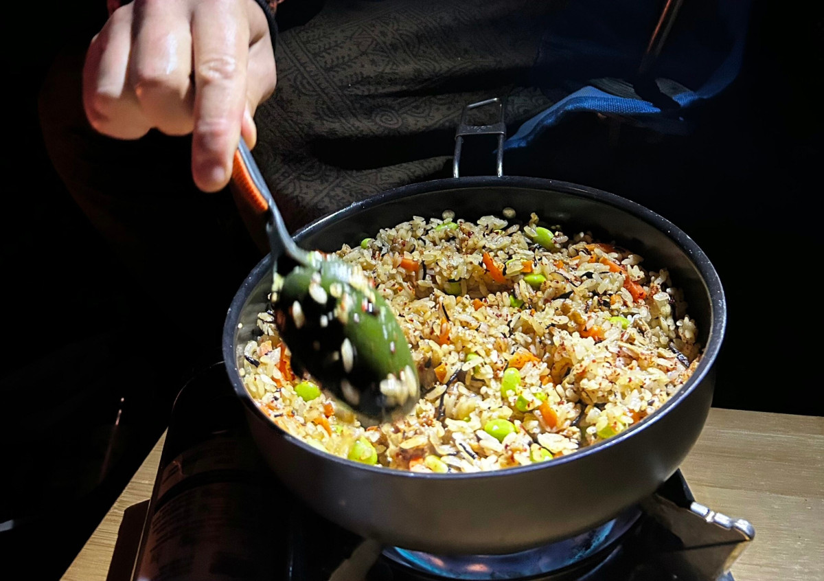 राति अबेर खाना खाँदा बढ्छ यी स्वास्थ्य जोखिम