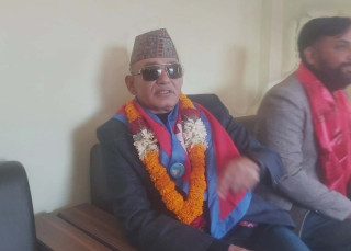 राजुनाथ पाण्डेले काठमाडौं -३ बाट गरे उम्मेदवारी दर्ता