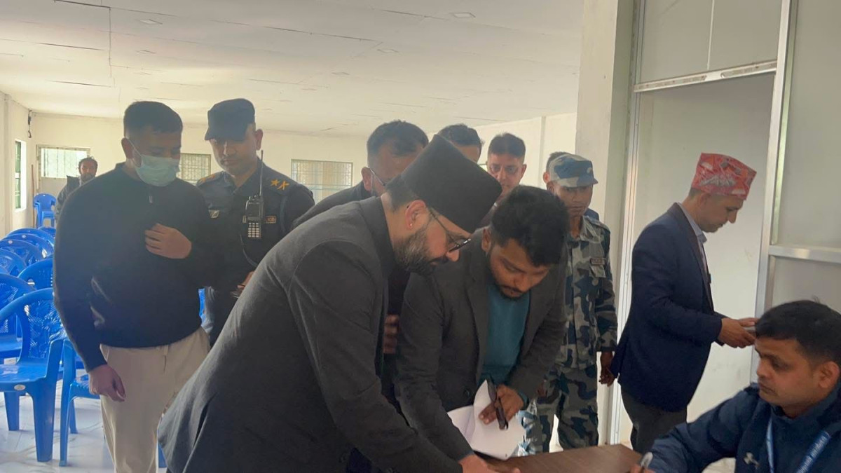 झापा–५ मा बालेनले गरे उम्मेदवारी दर्ता