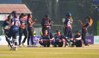 नेपाललाई स्कटल्यान्डले दियो १४१ रनको लक्ष्य