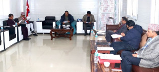 सुदूरपश्चिम सरकारले बैतडी बस दुर्घटनामा ज्यान गुमाएका मृतकका परिवारलाई जनही एक लाख दिने