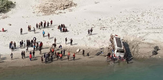 रामेछाप बस दुर्घटना : मृतकको संख्या १२ पुग्यो, ७ जना घाइतेलाई काठमाडौँ पठाइयो