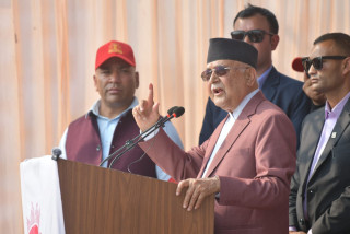 झापामा केपी ओलीः ‘जहाँ उभियो, त्यहीँ एमालेको विकास देखिन्छ’