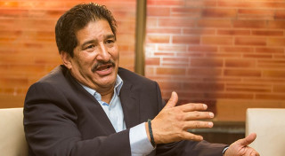 साम्बाको उपचारमा एन्फाका पूर्वअध्यक्ष गणेश थापाद्वारा ५० हजार सहयोग