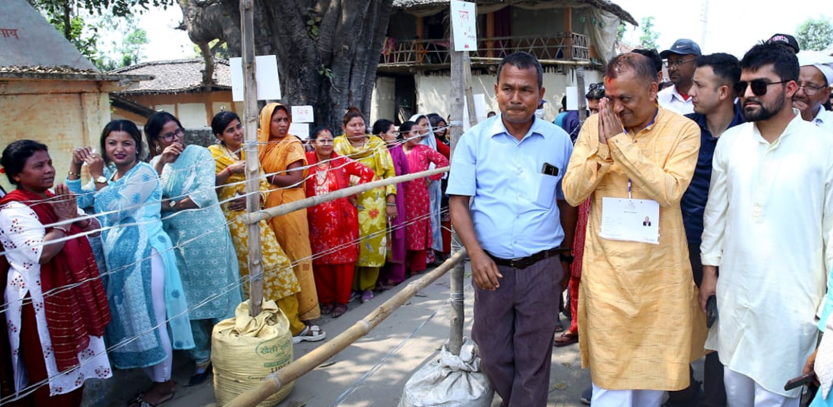 काठमाडौंमा मतदान गरेर सर्लाही पुगे गगन