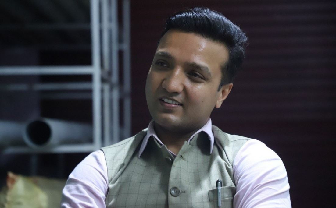 बारा–४ मा किसानलाई हराउँदै रास्वपाका रहवर अन्सारी निर्वाचित