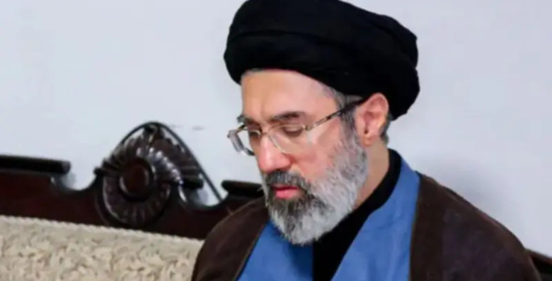 इरानका नयाँ सर्वोच्च नेता खामेनी कोमामा रहेको दाबी