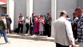 मिटरब्याज पीडकहरुमाथि कडा कारबाही गर्न माग गर्दै काठमाडौंमा प्रदर्शन