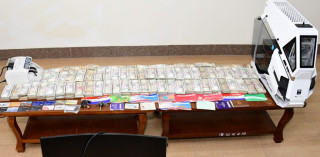 काठमाडौंको नागार्जुनबाट १ करोड १६ लाख नगदसहित हुन्डी तथा अभौतिक मुद्राको कारोबारमा संलग्न २ जना पक्राउ