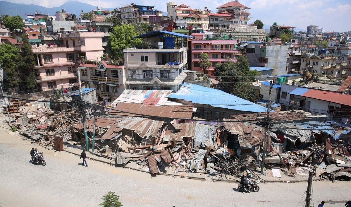 काठमाडौंको टोखामा डोजर चल्यो, १८ घरटहरा ध्वस्त