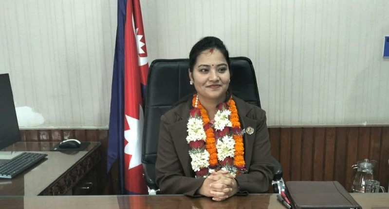 नवनियुक्त मन्त्री प्रतिभा रावलले गरिन् पदभार