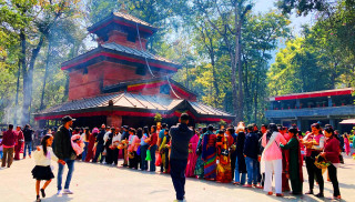 बागलुङ कालिकामा चैतेदसैँमा ३७ लाख भेटी सङ्कलन