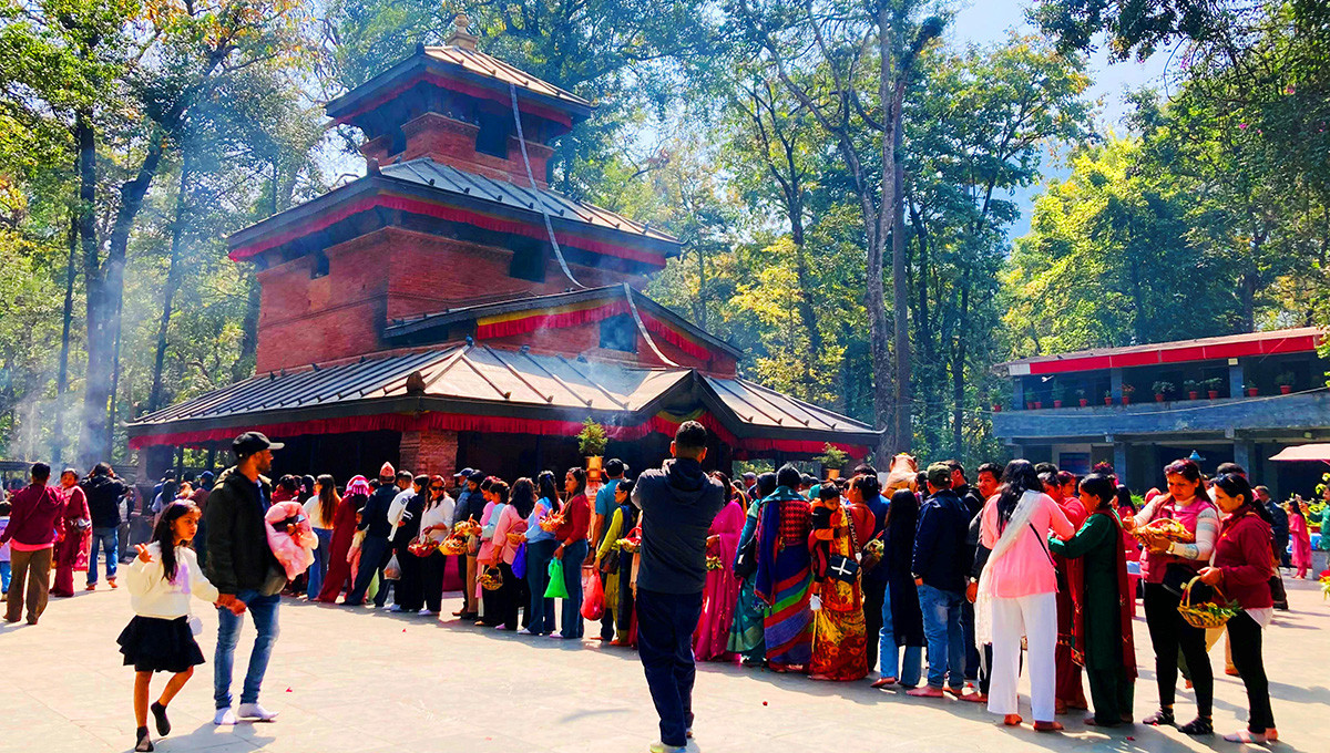 बागलुङ कालिकामा चैतेदसैँमा ३७ लाख भेटी सङ्कलन