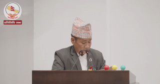 प्रधानमन्त्रीको हाजिरी खोज्दै हर्क साम्पाङ, सोधे– संसद्‌मा हाजिर गर्नुभएको छ कि छैन ?