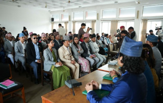 रास्वपाले बोलायो संसदीय दलको बैठक