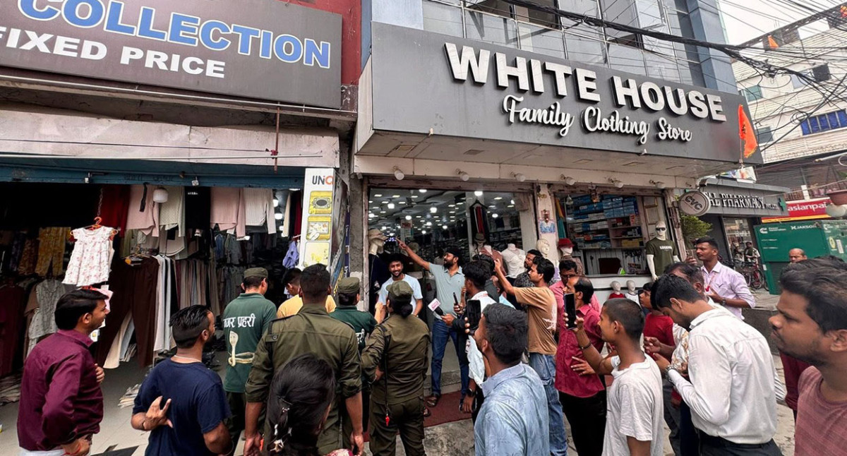 विराटनगरमा हटाउन थालियो फुटपाथ अतिक्रमण
