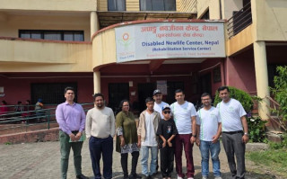 शिवम् सिमेन्टद्वारा रोल्पाका सन्देश बुढा मगरलाई शैक्षिक सहयोग प्रदान