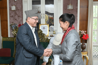 एमाले राष्ट्रिय सभा सचेतकमा रोशनी मेचे