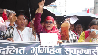 जनताको घरटहरामा डोजर लगाउने कार्य बन्द नगरे सरकारको दिनगन्ती शुरु हुने चेतावनी